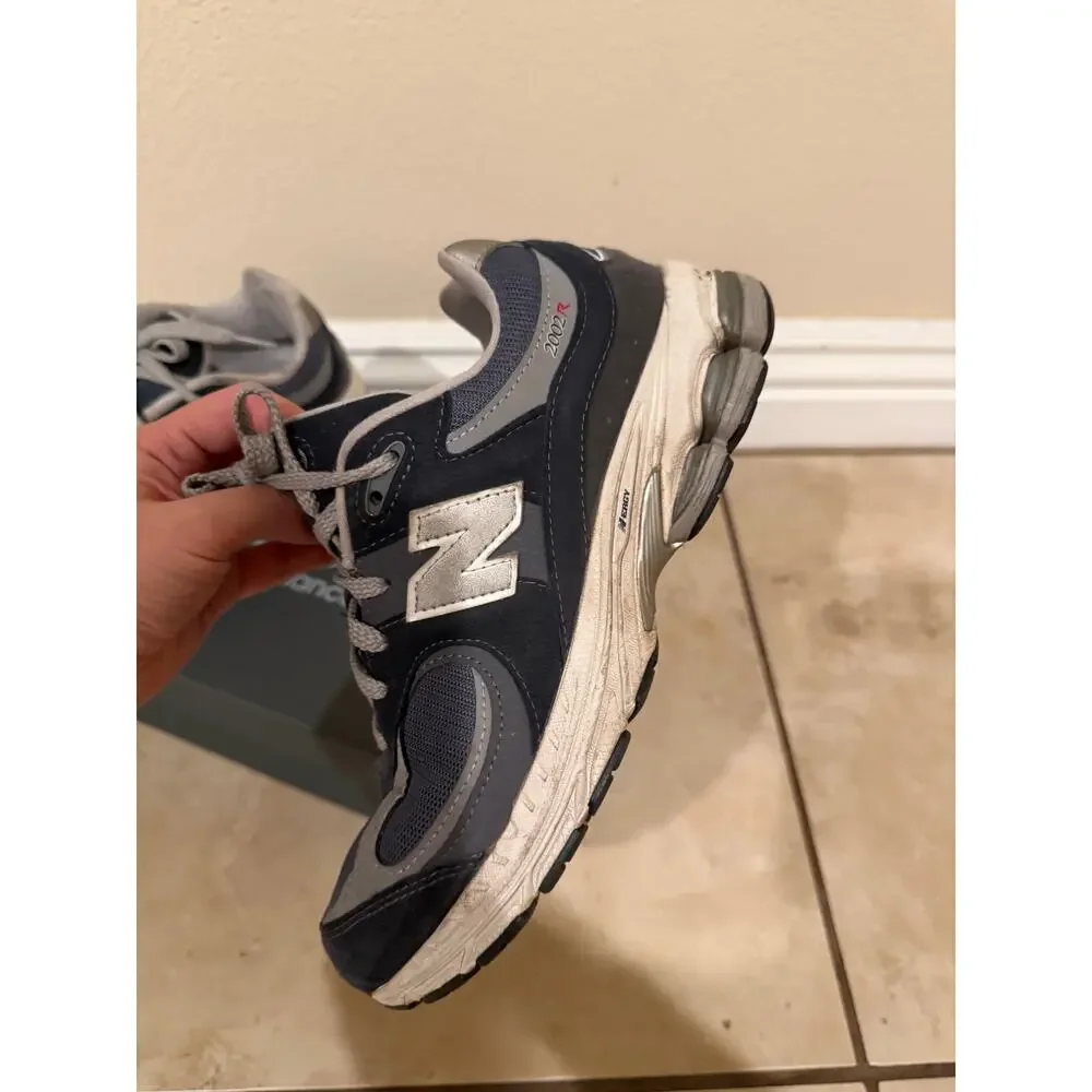 New Balance 2002R Eclipse Silver Sneakers